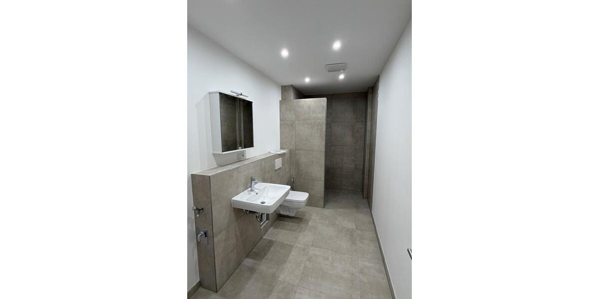 Etagenwohnung Mönchengladbach Süd - 5 Zimmer, 107 m&sup2;, 1.690&euro; | Angebot:26101898