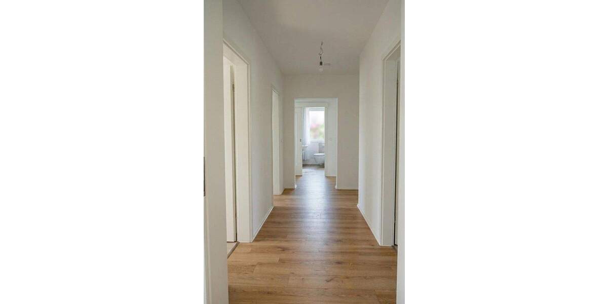 Etagenwohnung Düsseldorf Unterbach - 4 Zimmer, 88 m&sup2;, 350.000&euro; | Angebot:25906556