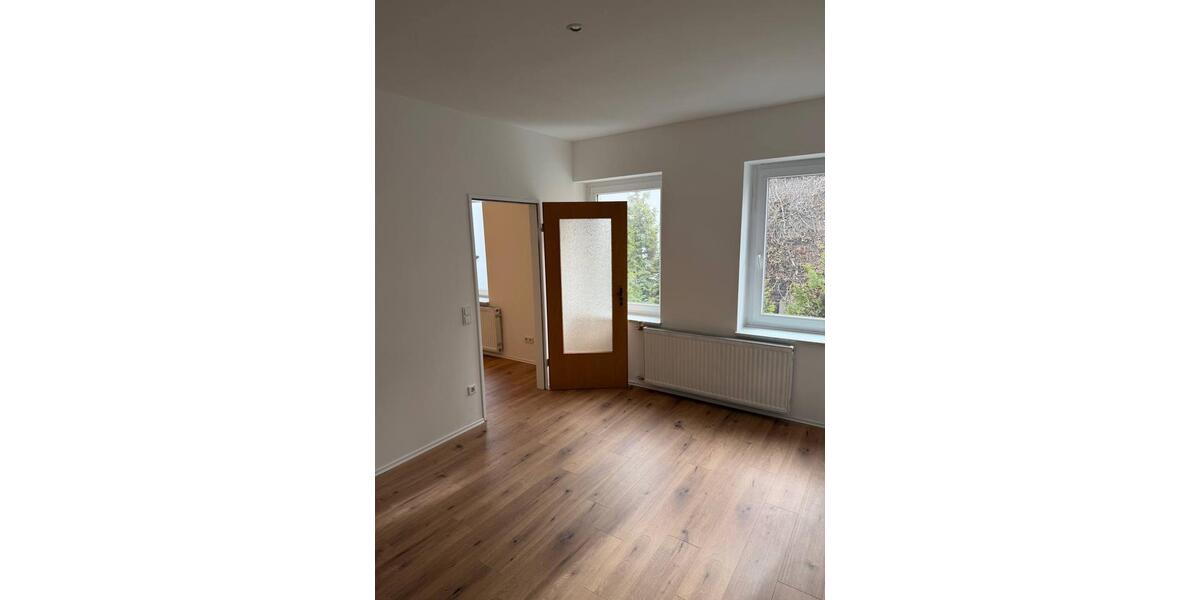 Etagenwohnung Krefeld Cracau - 2 Zimmer, 55 m&sup2;, 470&euro; | Angebot:26399085