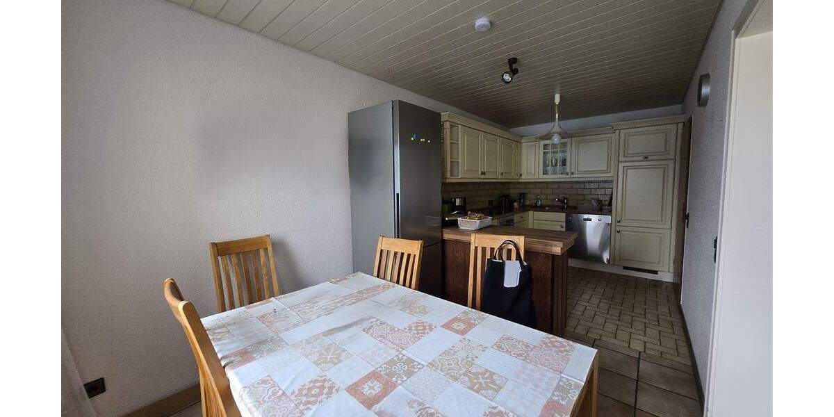 Etagenwohnung Leverkusen Quettingen - 3 Zimmer, 84 m&sup2;, 296.000&euro; | Angebot:25740370