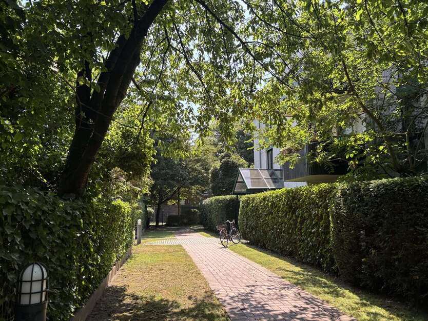 Wohnung zum Kaufen in Düsseldorf 389.000 € 86 m²