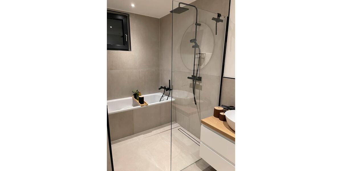 Luxus-Wohnung, kernsaniert, Garten & Smart Home 3 zimmer