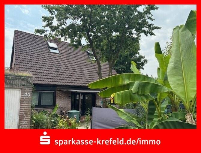 Freistehendes Einfamilienhaus mit EinliegerWohnung
