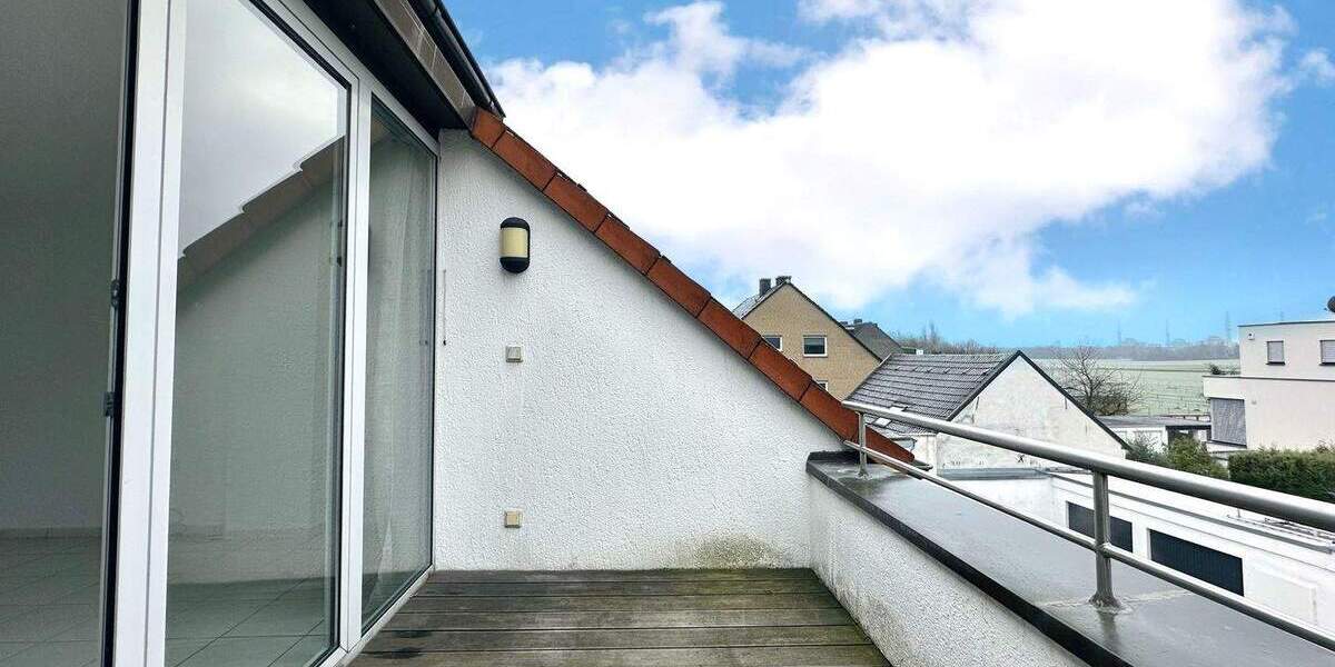 Gut geschnittene Dachgeschosswohnung in beliebter Wohnlage 3 zimmer