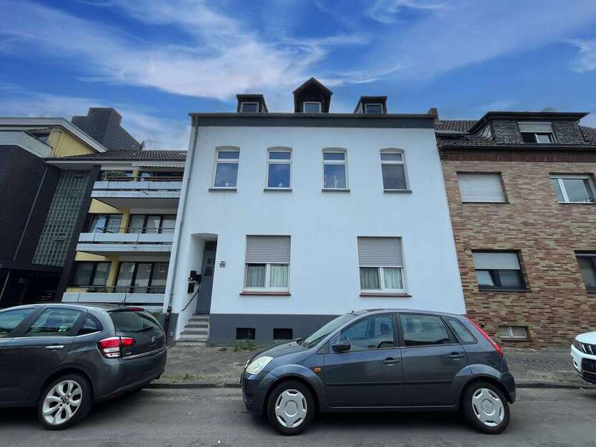 Haus zum Kaufen in Neukirchen-Vluyn 329.000 € 227 m²