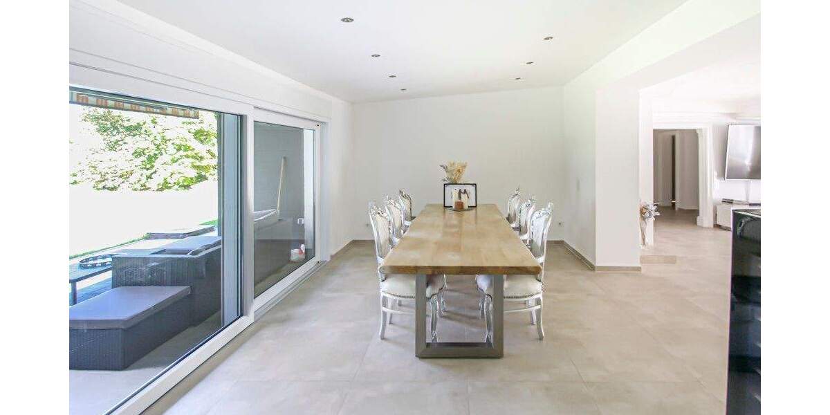 Imposantes Landhaus mit diversen Nebengebäuden 7 zimmer