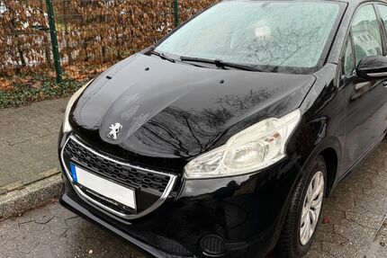 Peugeot 208 122.530 km 4.000 &euro; Krefeld 47803