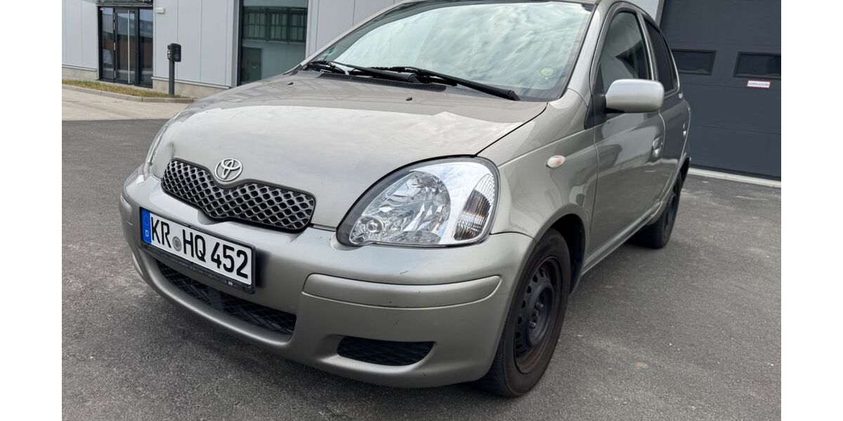 Toyota Yaris 234.689 km 1.990 &euro; Krefeld 47804