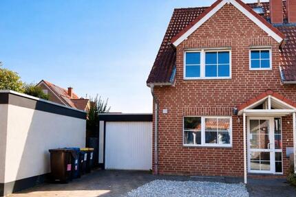 Modernisierte Doppelhaushälfte in ruhiger Spielstraße 5 zimmer