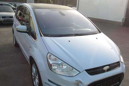 Ford S-Max 121.500 km 8.700 &euro; Leverkusen 51371