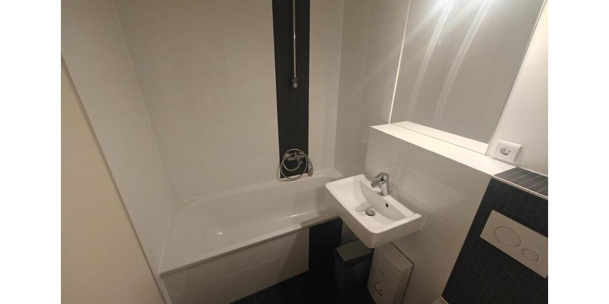 Etagenwohnung Düsseldorf Stadtbezirk 3 - 1 Zimmer, 30 m&sup2;, 615&euro; | Angebot:24749086