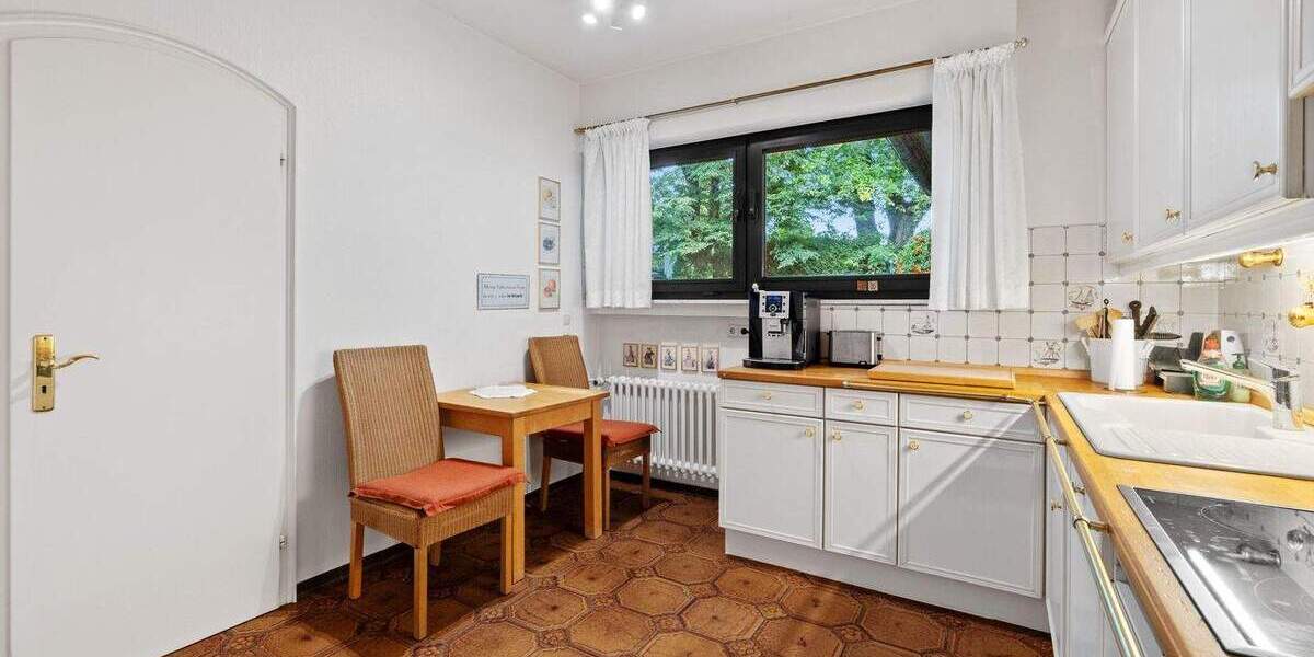 Einfamilienhaus Ratingen Hösel - 8 Zimmer, 303 m&sup2;, 1.450.000&euro; | Angebot:24462555