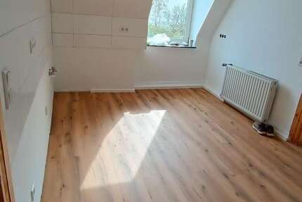 Wohnung Wuppertal Gemarkung Langerfeld - 4 Zimmer, 100 m&sup2;, 950&euro; | Angebot:26333688