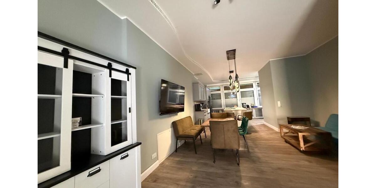 Erdgeschoßwohnung Mönchengladbach - 2 Zimmer, 120 m&sup2;, 1.750&euro; | Angebot:26403751