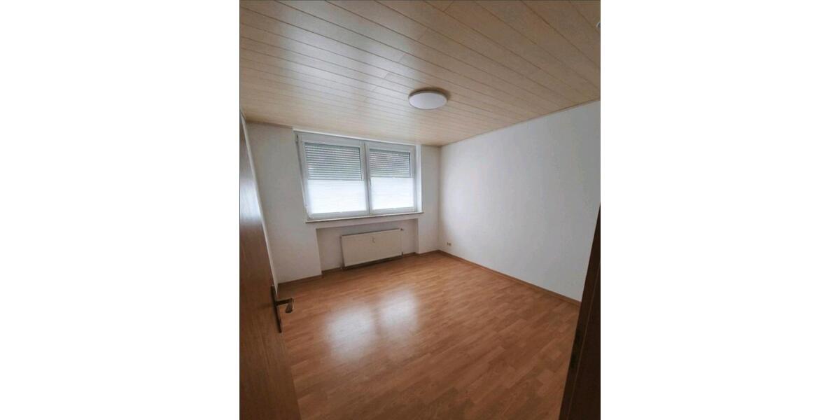Dachgeschoßwohnung Kempen - 3 Zimmer, 78 m&sup2;, 230.000&euro; | Angebot:27023354