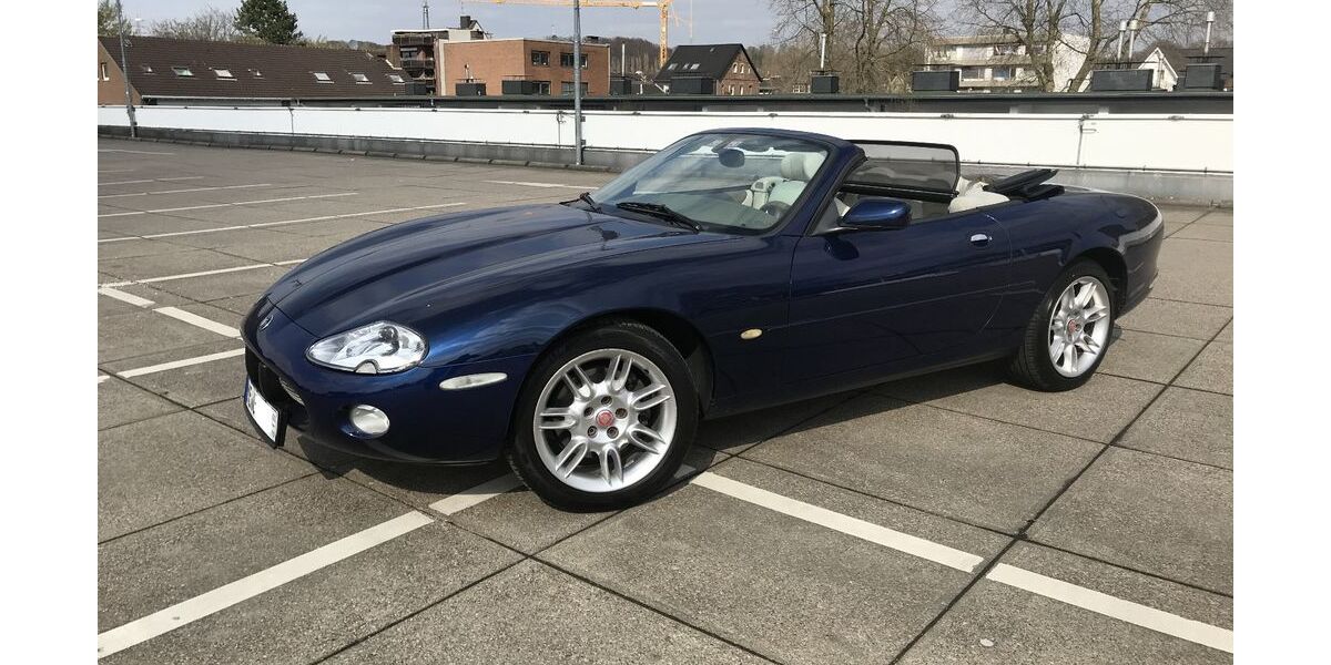 Jaguar XK8 126.000 km 15.500 &euro; Hilden 40724